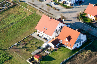 Albert-Schweitzer-Straße in Hatzenbühl im Bundesland Rheinland-Pfalz, Deutschland