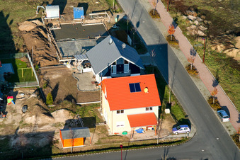 Luftaufnahme von Neubaugebiet An den Tongruben in Rheinzabern im Bundesland Rheinland-Pfalz, Deutschland