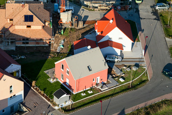 Neubaugebiet An den Tongruben in Rheinzabern im Bundesland Rheinland-Pfalz, Deutschland von oben