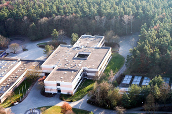 Luftaufnahme von IGS Rheinzabern, Römerbadschule im Bundesland Rheinland-Pfalz, Deutschland
