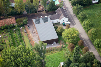 Ortsteil Klingen in Heuchelheim-Klingen im Bundesland Rheinland-Pfalz, Deutschland von einer Drohne aus