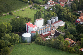 Ludwigsmühle im Ortsteil Ingenheim in Billigheim-Ingenheim im Bundesland Rheinland-Pfalz, Deutschland