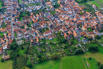 Kathol. Kirche von Norden in Steinweiler im Bundesland Rheinland-Pfalz, Deutschland