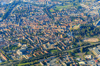 Stadtzentrum nördlich der B39 in Speyer im Bundesland Rheinland-Pfalz, Deutschland