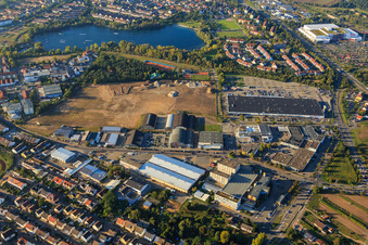 Luftaufnahme von Gewerbegebiet Schütte-Lanz-Park in Brühl im Bundesland Baden-Württemberg, Deutschland