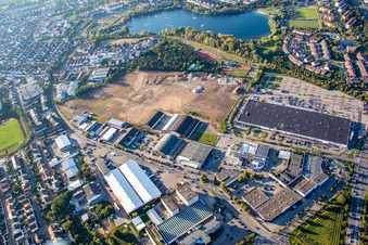 Brühl, Gewerbegebiet Schütte-Lanz-Park im Bundesland Baden-Württemberg, Deutschland aus der Luft betrachtet
