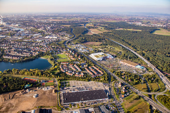 Neubau- Baustelle im Gewerbegebiet Schütte-Lanz-Park in Brühl im Ortsteil Rheinau in Mannheim im Bundesland Baden-Württemberg, Deutschland