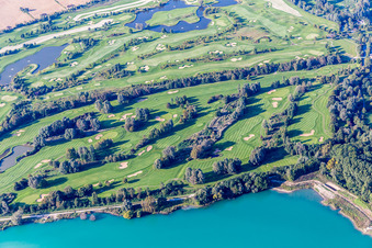 Gelände des Golfplatz des Golf Club St. Leon-Rot in Sankt Leon-Rot im Bundesland Baden-Württemberg, Deutschland von oben