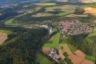 Luftbild von Ortsteil Reicholzheim in Wertheim im Bundesland Baden-Württemberg, Deutschland