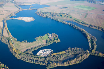 Silbersee im Ortsteil Roxheim in Bobenheim-Roxheim im Bundesland Rheinland-Pfalz, Deutschland