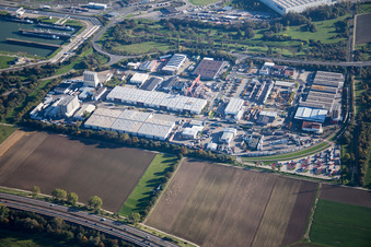 Industriegebiet Muldenstraße am Landeshafen Nord im Ortsteil Pfingstweide in Ludwigshafen am Rhein im Bundesland Rheinland-Pfalz, Deutschland