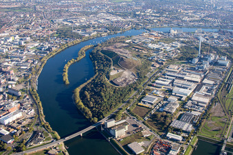 Deponie Friesenheimer Insel (Monte Scherbolino), Carl Stahl Süd GmbH im Ortsteil Neckarstadt-West in Mannheim im Bundesland Baden-Württemberg, Deutschland