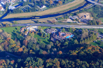 Rotherma Thermalbad und Saunapark an der Murg und der B462 in Gaggenau im Bundesland Baden-Württemberg, Deutschland