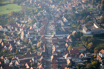 Soultz-sous-Forêts im Bundesland Bas-Rhin, Frankreich aus der Vogelperspektive