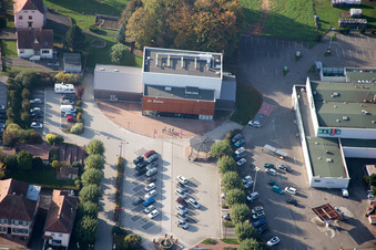 Soultz-sous-Forêts im Bundesland Bas-Rhin, Frankreich aus der Drohnenperspektive