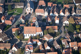 Soultz-sous-Forêts im Bundesland Bas-Rhin, Frankreich aus der Luft