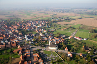 Rittershoffen im Bundesland Bas-Rhin, Frankreich aus der Luft