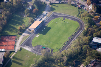 Luftbild von Lauterbourg, Champ de Football im Bundesland Bas-Rhin, Frankreich