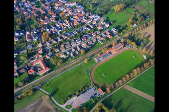 Luftbild von Sportplätze der Sportfreunde Steinfeld und Wiesentalhalle im Bundesland Rheinland-Pfalz, Deutschland