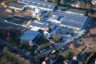 Schrägluftbild von Herxheim bei Landau im Bundesland Rheinland-Pfalz, Deutschland