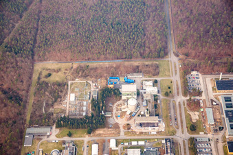 Schrägluftbild von Leopoldshafen, KIK Campus Nord in Eggenstein-Leopoldshafen im Bundesland Baden-Württemberg, Deutschland