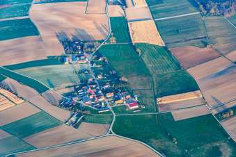Ortsteil Deutschhof in Kapellen-Drusweiler im Bundesland Rheinland-Pfalz, Deutschland von oben