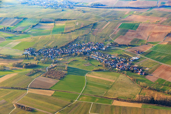 Dorfübersicht im Winter aus Norden in Oberhausen im Bundesland Rheinland-Pfalz, Deutschland
