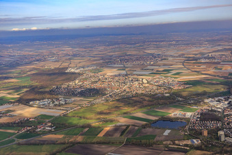 Ortsansicht aus Südosten in Limburgerhof im Bundesland Rheinland-Pfalz, Deutschland