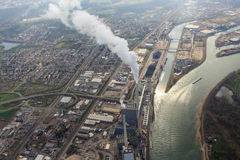 GKM: Grosskraftwerk Mannheim am Rheinufer im Ortsteil Neckarau im Bundesland Baden-Württemberg, Deutschland