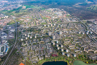 Siedlungsgebiet im Ortsteil Vogelstang in Mannheim im Bundesland Baden-Württemberg, Deutschland