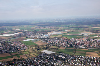 Ortsteil Jugenheim an der Bergstrasse in Seeheim-Jugenheim im Bundesland Hessen, Deutschland von oben