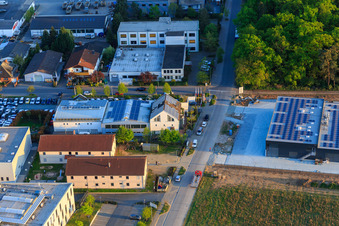 Autohaus Alsbach Bayram GmbH - Alsbach-Hähnlein im Ortsteil Sandwiese im Bundesland Hessen, Deutschland von oben gesehen