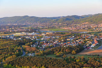Ortsansicht aus Westen im Ortsteil Sandwiese in Alsbach-Hähnlein im Bundesland Hessen, Deutschland