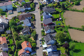 Konrad-Adenauer-Ring in Hagenbach im Bundesland Rheinland-Pfalz, Deutschland