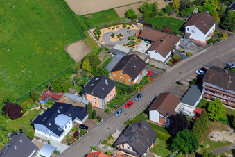 Luftbild von Konrad-Adenauer-Ring in Hagenbach im Bundesland Rheinland-Pfalz, Deutschland