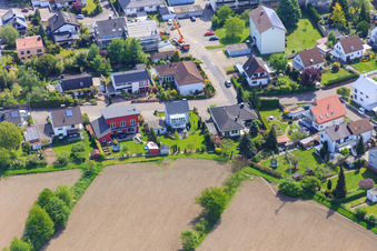 Schrägluftbild von Konrad-Adenauer-Ring in Hagenbach im Bundesland Rheinland-Pfalz, Deutschland