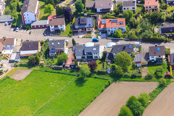 Konrad-Adenauer-Ring in Hagenbach im Bundesland Rheinland-Pfalz, Deutschland von oben
