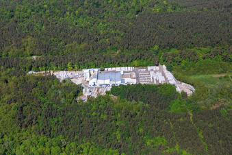 Kalksandsteinwerke Schencking GmbH & Co. KG, Werk Bienwald im Ortsteil Büchelberg in Wörth am Rhein im Bundesland Rheinland-Pfalz, Deutschland von oben