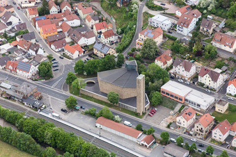 Kirchengebäude der Evangelischen Kirche in Schonungen im Bundesland Bayern, Deutschland
