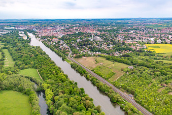 Mainleite und Beerhüterturm in Schweinfurt im Bundesland Bayern, Deutschland