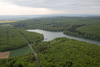 Luftbild von Ellertshäuser See im Ortsteil Altenmünster in Stadtlauringen im Bundesland Bayern, Deutschland