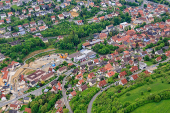 Schrägluftbild von Hofheimer Straße in Schonungen im Bundesland Bayern, Deutschland