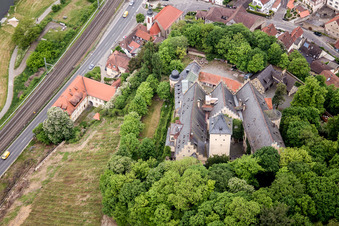 Burganlage des Schloß Schloss Mainberg im Ortsteil Mainberg in Schonungen im Bundesland Bayern, Deutschland