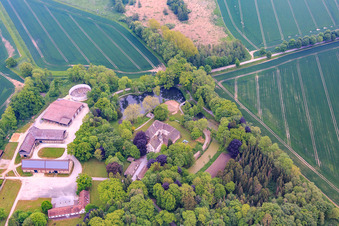 Luftaufnahme von Grevenburg von Falk Peter Freiherr von Oeynhausen im Ortsteil Sommersell in Nieheim im Bundesland Nordrhein-Westfalen, Deutschland