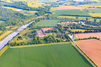 UNESCO Weltkulturerbe Schloss Corvey an der Weser in Höxter im Bundesland Nordrhein-Westfalen, Deutschland