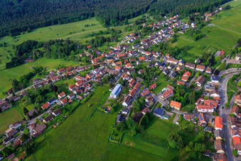 Wildbader Straße in Dobel im Bundesland Baden-Württemberg, Deutschland