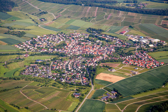 Luftbild von Ortsteil Kleingartach in Eppingen im Bundesland Baden-Württemberg, Deutschland