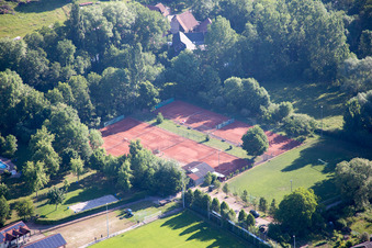 Luftbild von Sportplätze im Ortsteil Ingenheim in Billigheim-Ingenheim im Bundesland Rheinland-Pfalz, Deutschland
