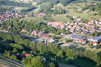 Drohnenaufname von Lembach im Bundesland Bas-Rhin, Frankreich