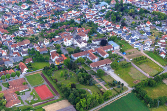 St. Paulus Stift Herxheim in Herxheim bei Landau im Bundesland Rheinland-Pfalz, Deutschland